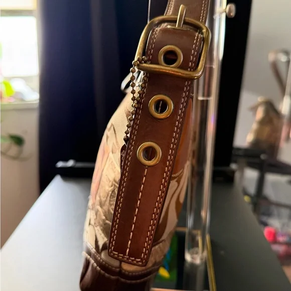 Sold - Picture 4 of 9